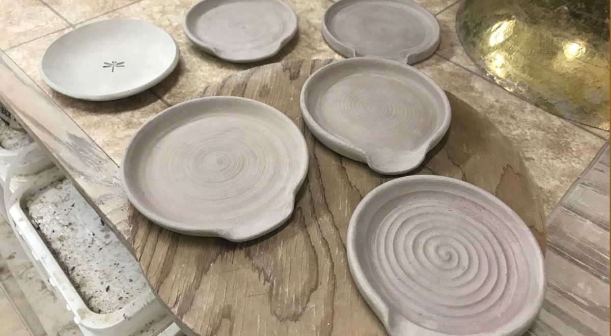 Front of spoon rests